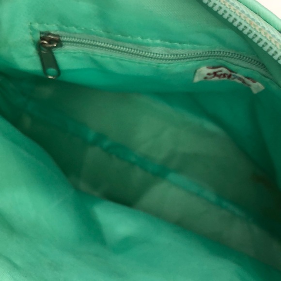 Bundle of two bag and hat - Picture 5 of 9